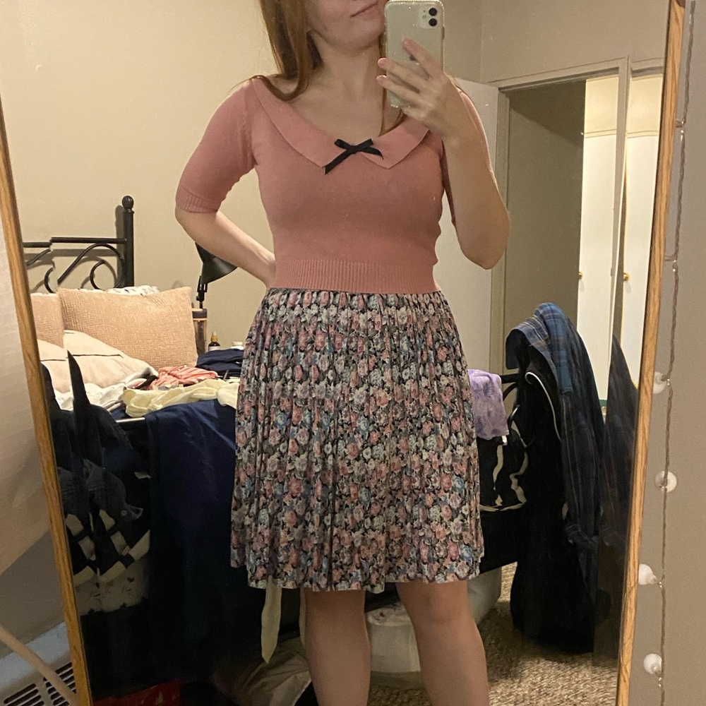 Adorable vintage pink and blue floral skirt